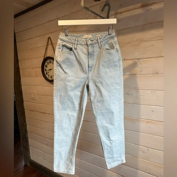 Guess | Light Wash Mom Jeans - Picture 6 of 11